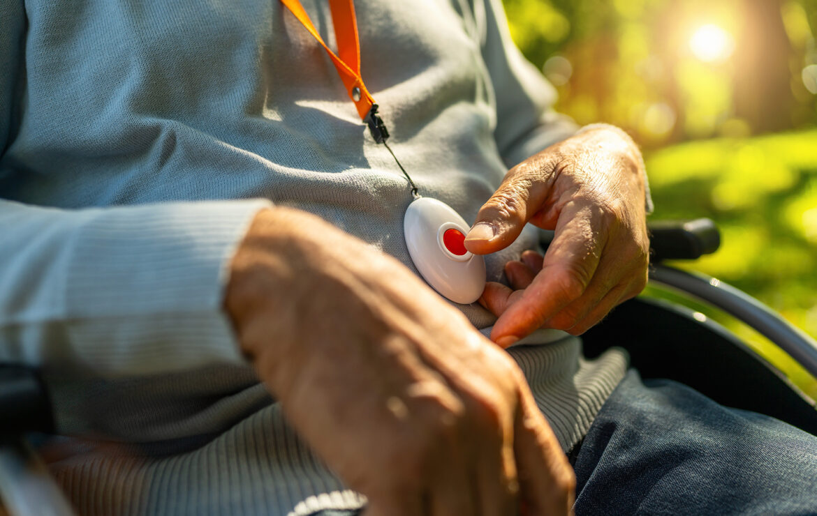 Best Medical Alert Devices for Seniors